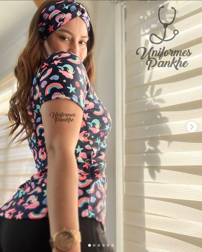 Poleras Clínicas Chile | Uniformes Clínicos Pankhe