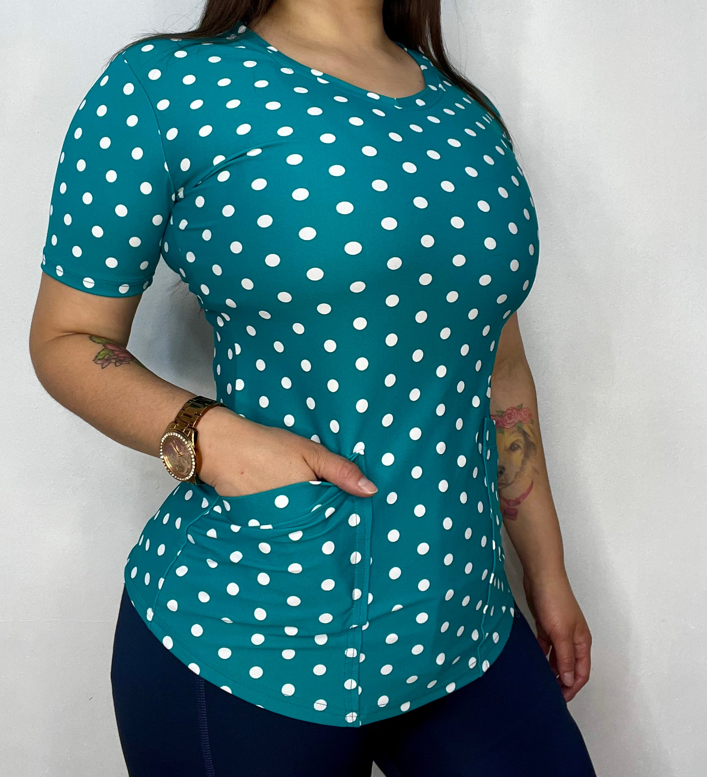 Polera verde lunares