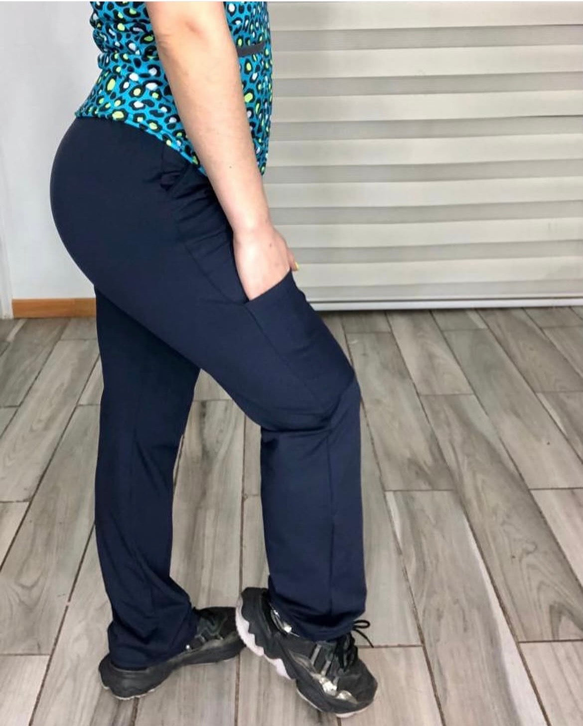Pantalón clínico recto azul marino