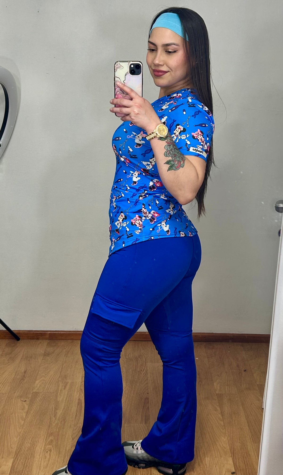 Polera Minnie doctora azul rey